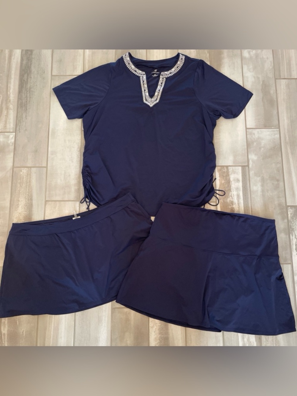 Lot of 3 Lands End 3X (24-26) Navy Short Sleeve Rashguard Skirt/Skort Swimsuit